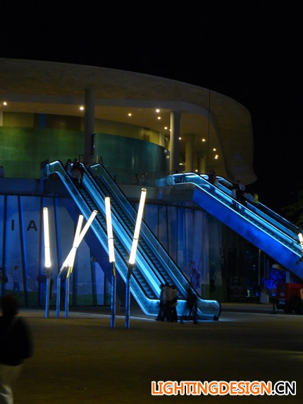 Lighting Design and Light Art Magazine Image    Harmo<em></em>nisation of Zaragoza Expo by ALS als zh20 zaragoza  lighted trees